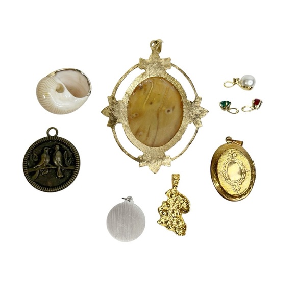 Lot of 9 Pendants: Shell, Stone, Rhinestone, Faux Pearl & Locket - Picture 7 of 10